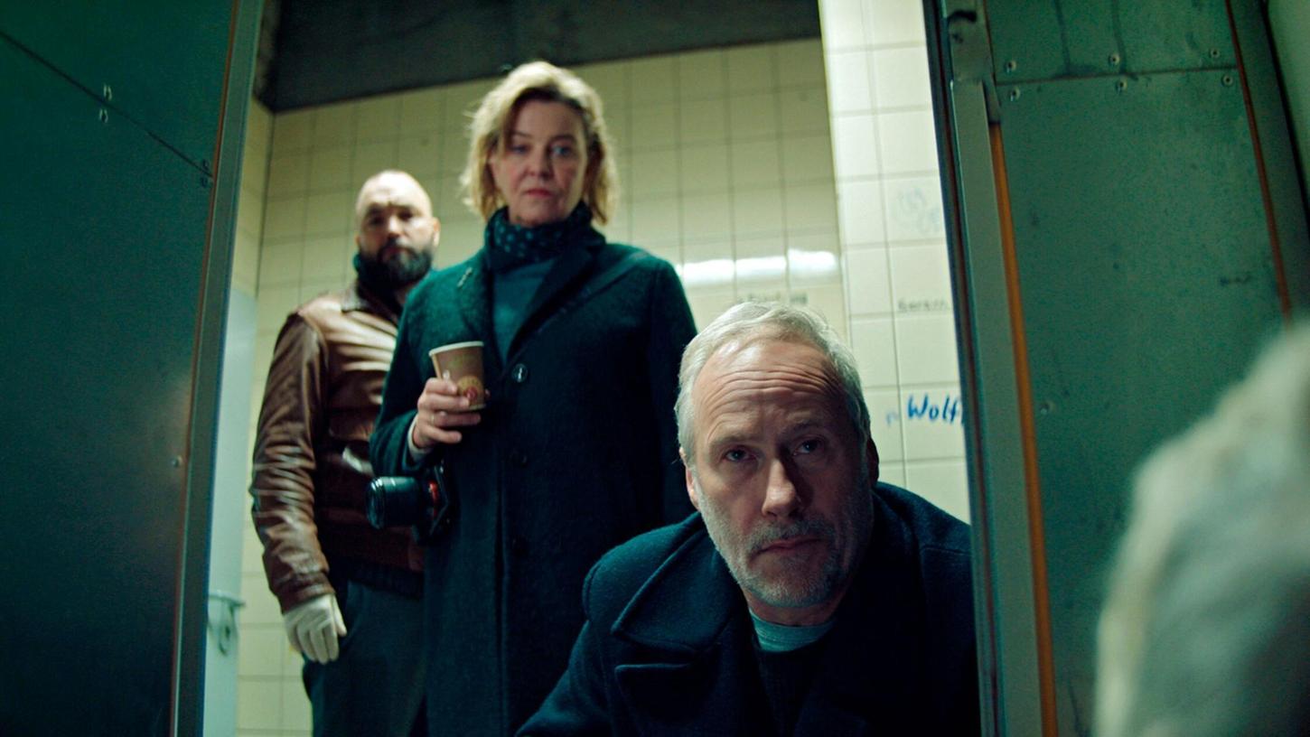 Anna Janneke (Margarita Broich) und Paul Brix (Wolfram Koch) ermitteln ein letztes Mal. Anna Janneke (Margarita Broich) und Paul Brix (Wolfram Koch) ermitteln ein letztes Mal.