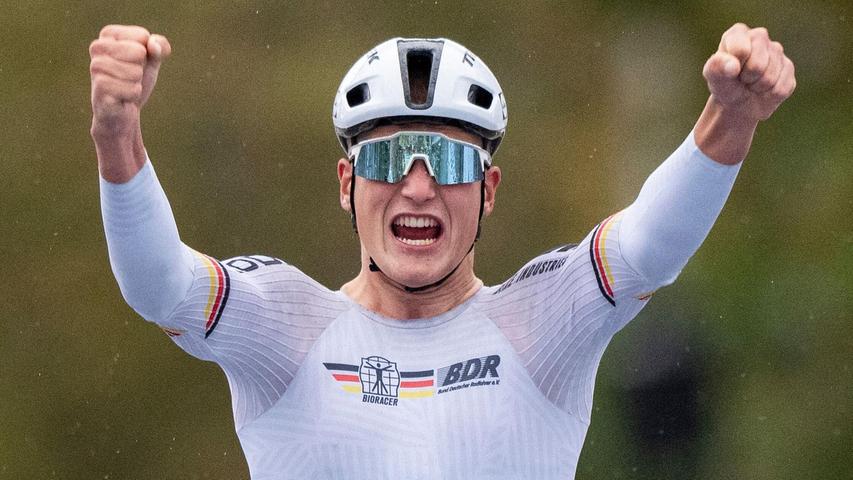 Niklas Behrens fährt künftig für das Top-Team Visma-Lease a Bike. Niklas Behrens fährt künftig für das Top-Team Visma-Lease a Bike.