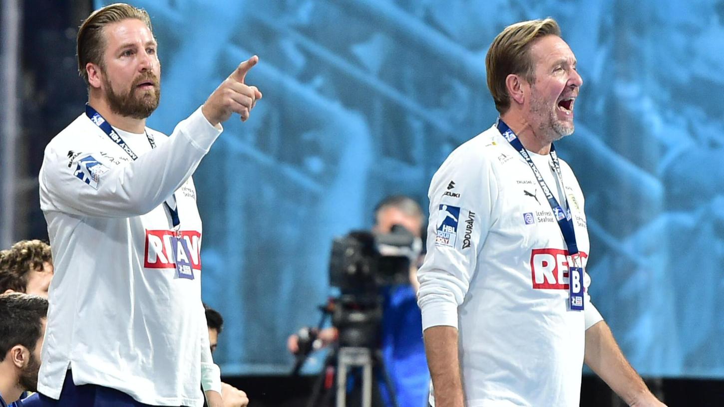 Oliver Roggisch und Martin Schwalb voller Engagement bei einem Gastspiel der Rhein-Neckar Löwen beim HC Erlangen im Oktober 2020 - einer von beiden wird versuchen, den HCE in der Bundesliga zu stabilisieren. Oliver Roggisch und Martin Schwalb voller Engagement bei einem Gastspiel der Rhein-Neckar Löwen beim HC Erlangen im Oktober 2020 - einer von beiden wird versuchen, den HCE in der Bundesliga zu stabilisieren.