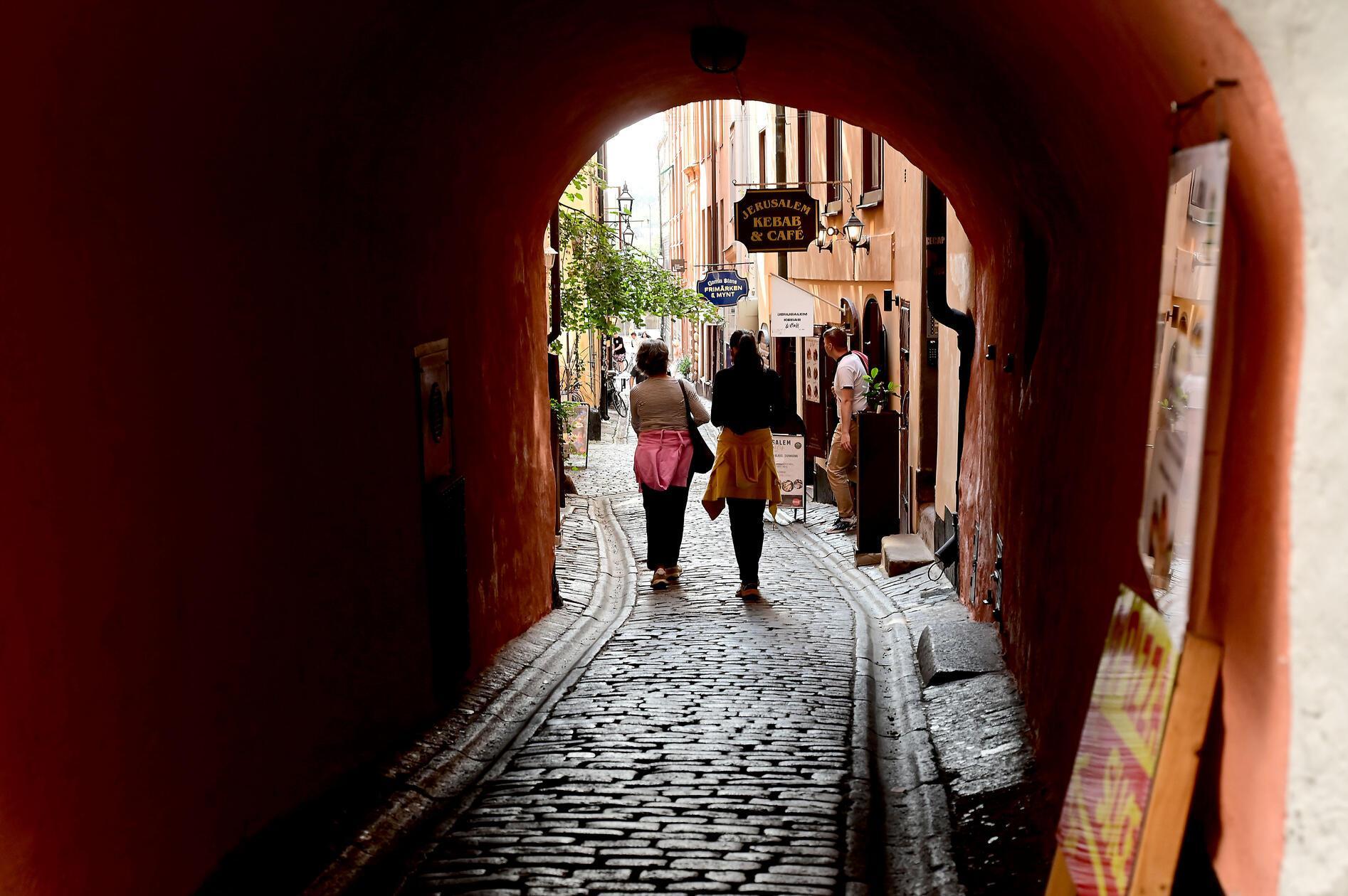 Schöne Einblicke in kleinere Gassen in der Gamla Stan.