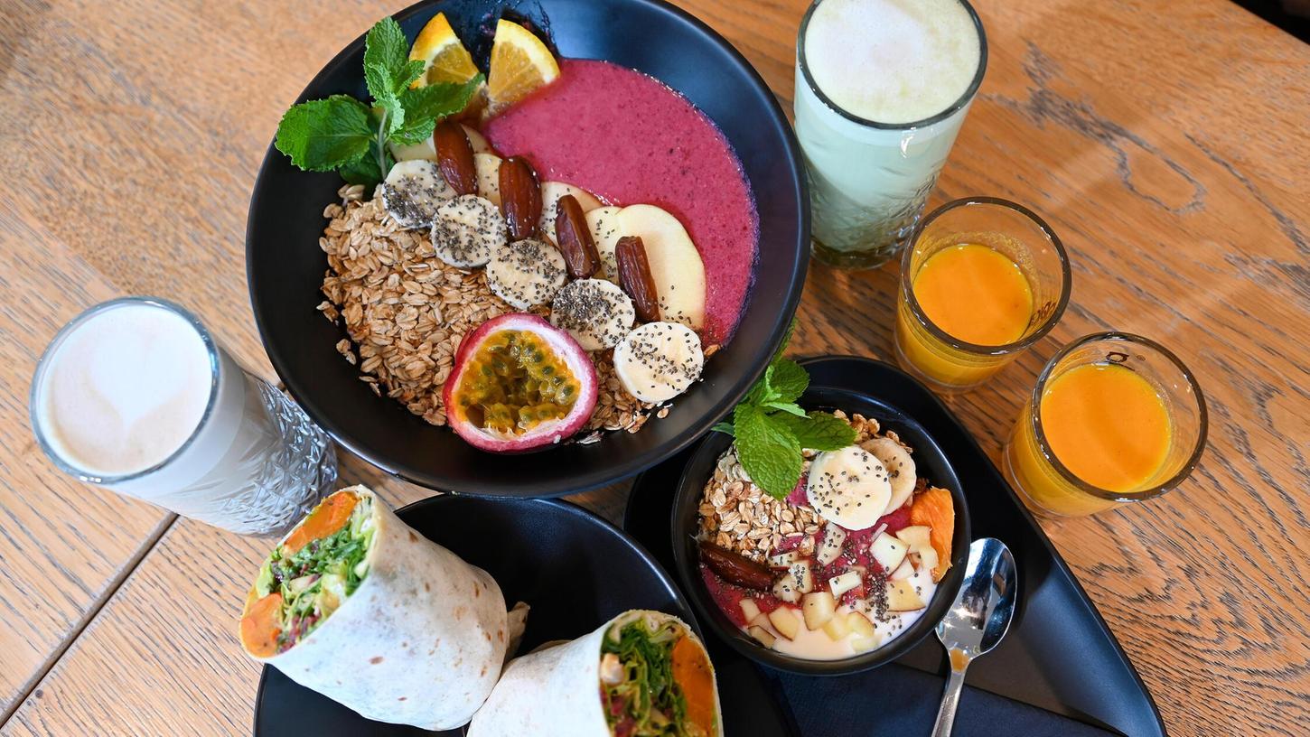 Im NN-Frühstücksreport testen Redakteurinnen und Redakteure der "Nordbayerischen Nachrichten" die Möglichkeiten, in Forchheim lecker frühstücken zu gehen. Im NN-Frühstücksreport testen Redakteurinnen und Redakteure der "Nordbayerischen Nachrichten" die Möglichkeiten, in Forchheim lecker frühstücken zu gehen.