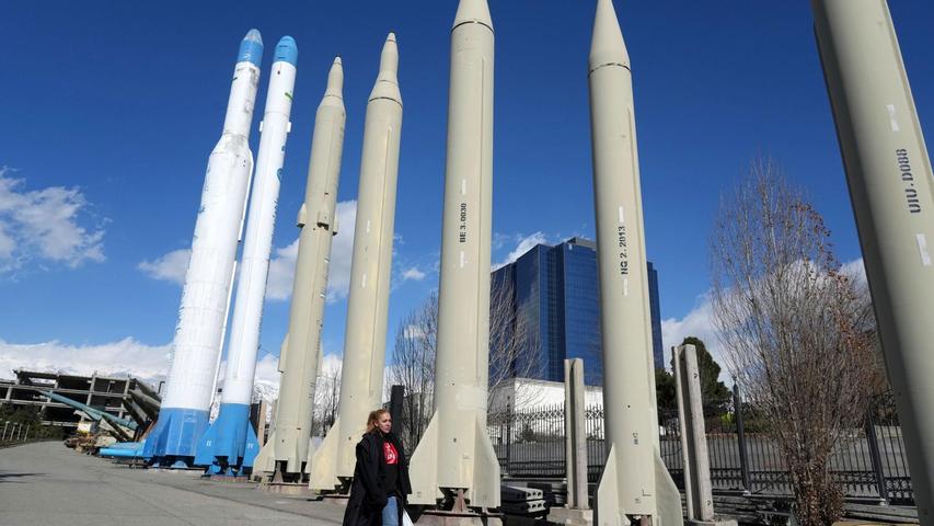 Der Iran bereitet nach US-Erkenntnissen einen Raketenangriff auf Israel vor. (Symbolbild) Der Iran bereitet nach US-Erkenntnissen einen Raketenangriff auf Israel vor. (Symbolbild)