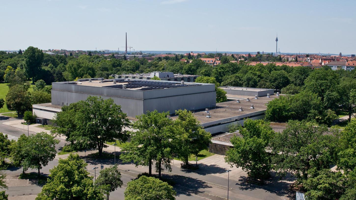Wer vor der Meistersingerhalle sein Auto abstellt, muss sich auf ein neues System einstellen. Wer vor der Meistersingerhalle sein Auto abstellt, muss sich auf ein neues System einstellen.