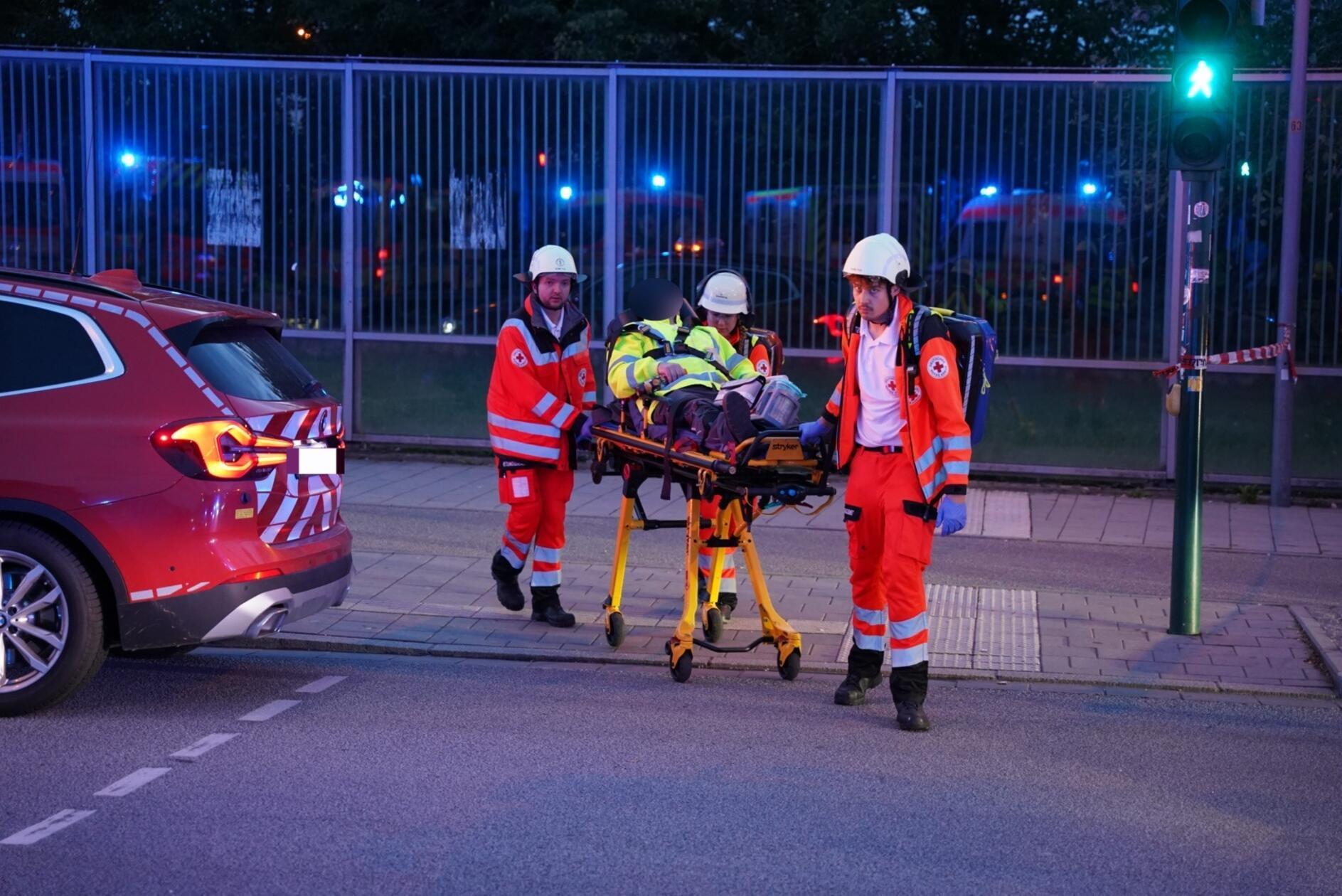 50 Verletzte Nach Busunfall In Regensburg - Über 300 Rettungskräfte Im ...