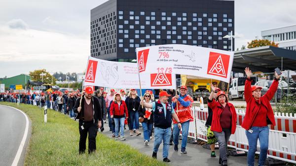 urn:newsml:dpa.com:20090101:241008-911-011225