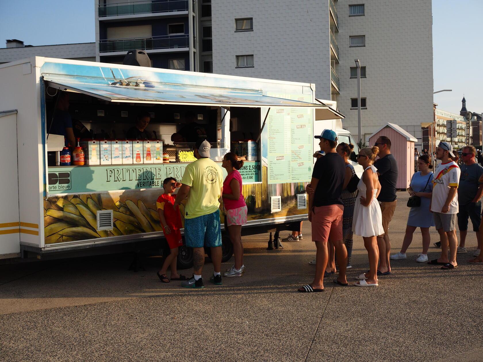 Nordfrankreich ist Flandern ist Frittenland - überall finden Sie Friteries wie diese hier.