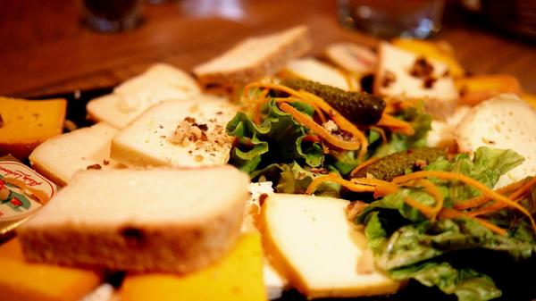 Es gibt hier auch noch viel mehr Käse - hier eine Auswahl.