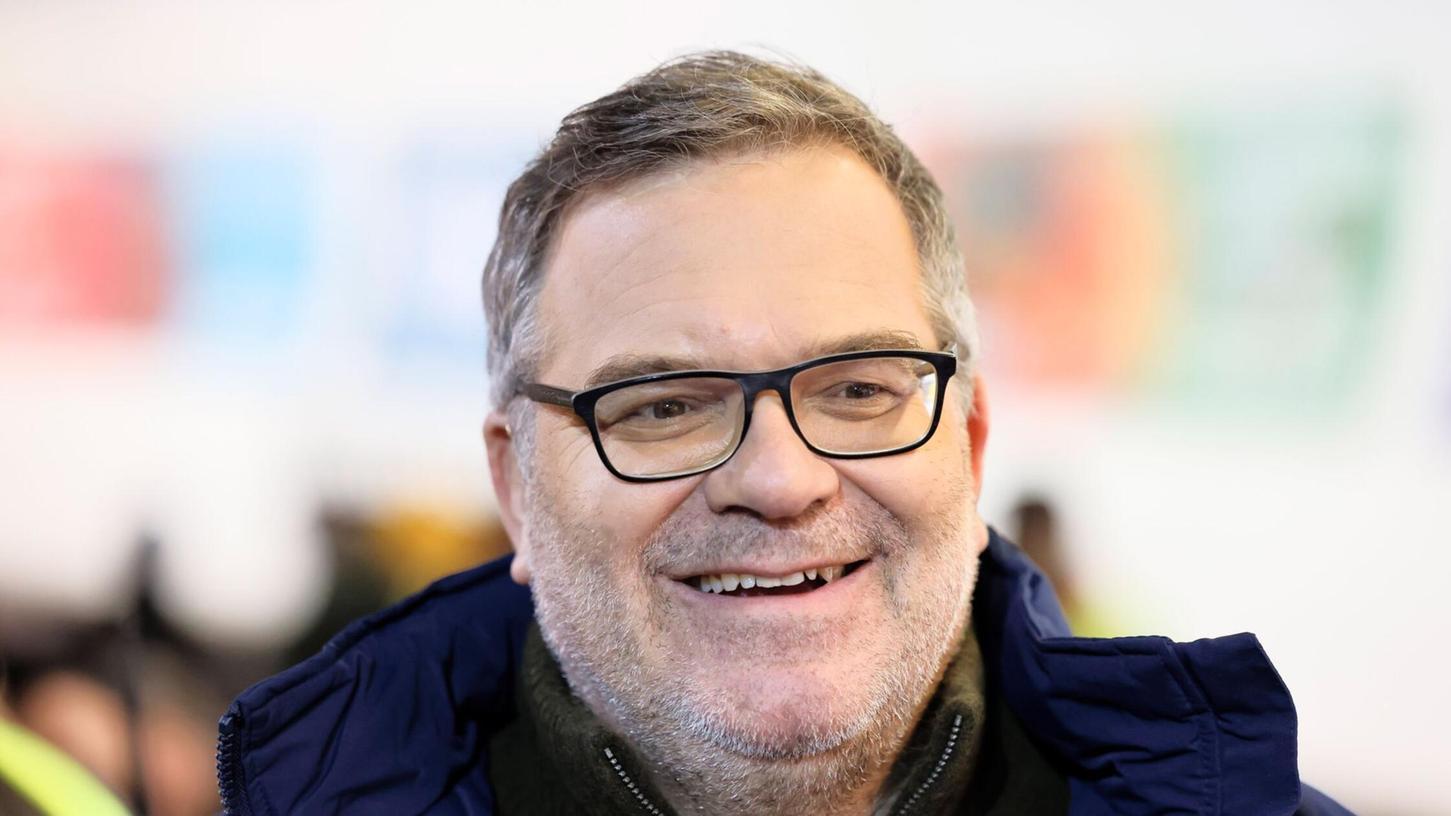 Es heißt Abschied nehmen: Elton verlässt Raabs neue Show - vorerst. Es heißt Abschied nehmen: Elton verlässt Raabs neue Show - vorerst.