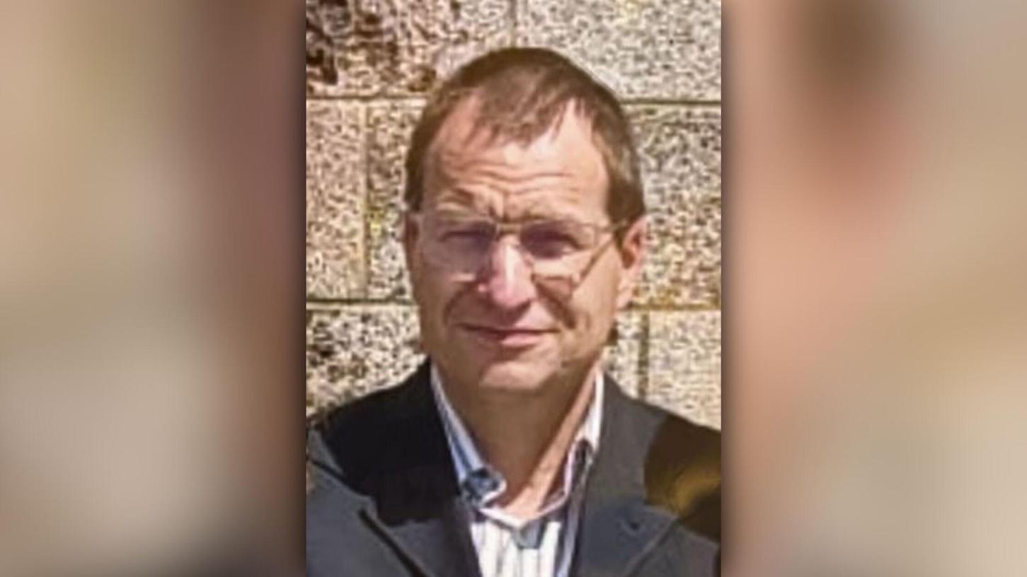 Die Polizei bittet die Bevölkerung um Mithilfe auf der Suche nach dem Vermissten. Die Polizei bittet die Bevölkerung um Mithilfe auf der Suche nach dem Vermissten.