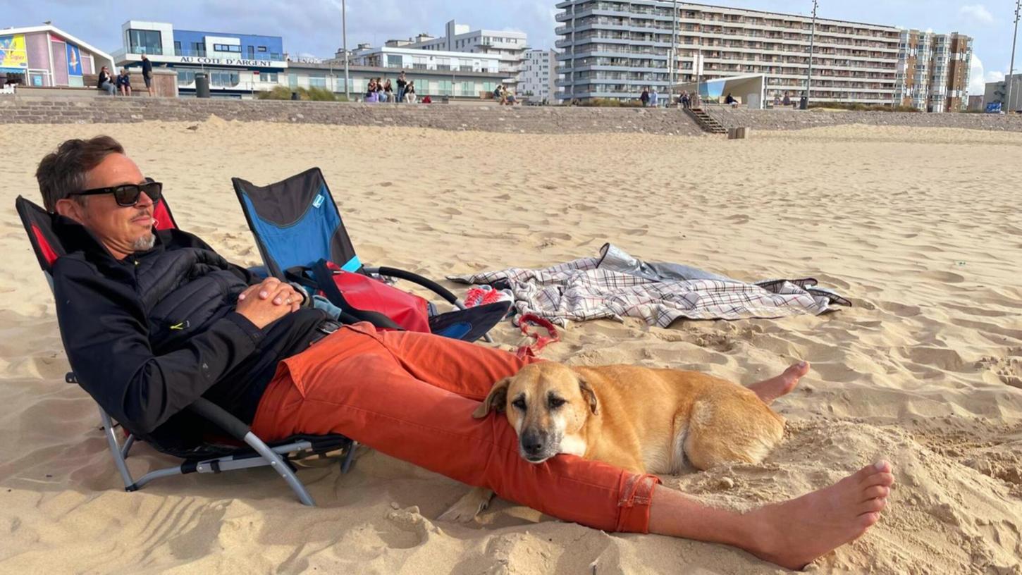 Hier rauschen alle nur auf dem Weg nach GB durch: Calais mit seinem tollen Sandstrand. Hier rauschen alle nur auf dem Weg nach GB durch: Calais mit seinem tollen Sandstrand.