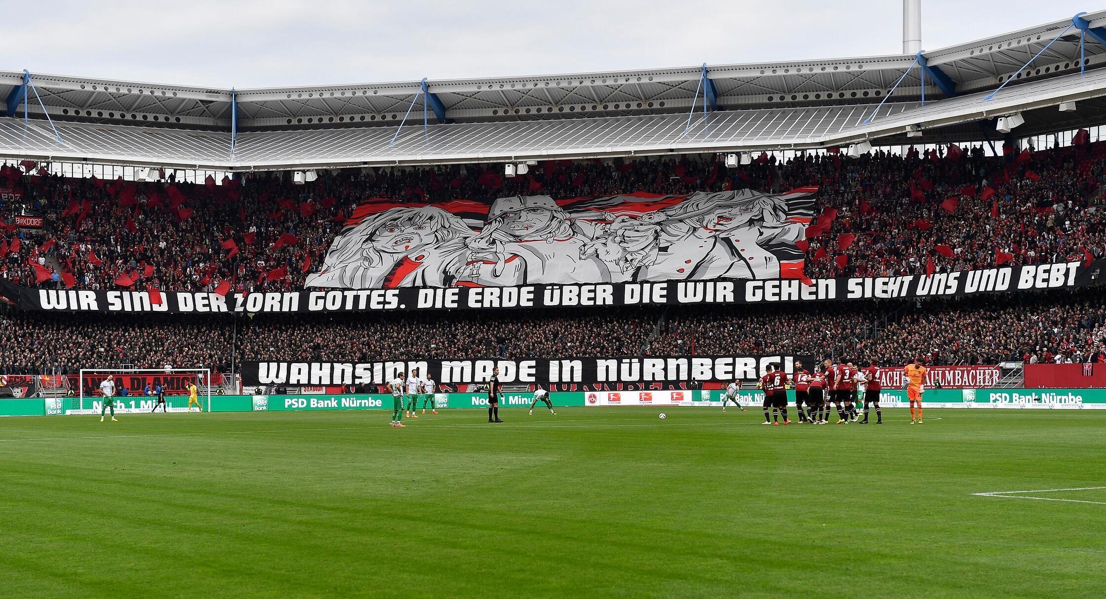 Nachdem ein spätes Tor von Niclas Füllkrug den Nürnberger Derby-Frust etwas gelindert und dem FCN im 260. Lokalvergleich einen 2:1-Heimsieg beschert hat, geht im September 2016 das Zweitliga-Derby im Achteck mit dem umgedrehten Ergebnis an Fürth. "Wir sind der Zorn Gottes. Die Erde über die wir gehen sieht uns und bebt". Das Motto der Club-Fans zum 261. Nachbarschaftsduell aus dem Film "Aguirre - der Zorn Gottes" hatte die Gäste-Treffer von Dursun und Steininger nicht verhindern können. Ein abgefälschter Burgstaller-Schuss in der Nachspielzeit reicht aus Nürnberger Sicht nicht mehr zu einem Last-Second-Beben, sondern nur zu zorniger Ergebniskosmetik.