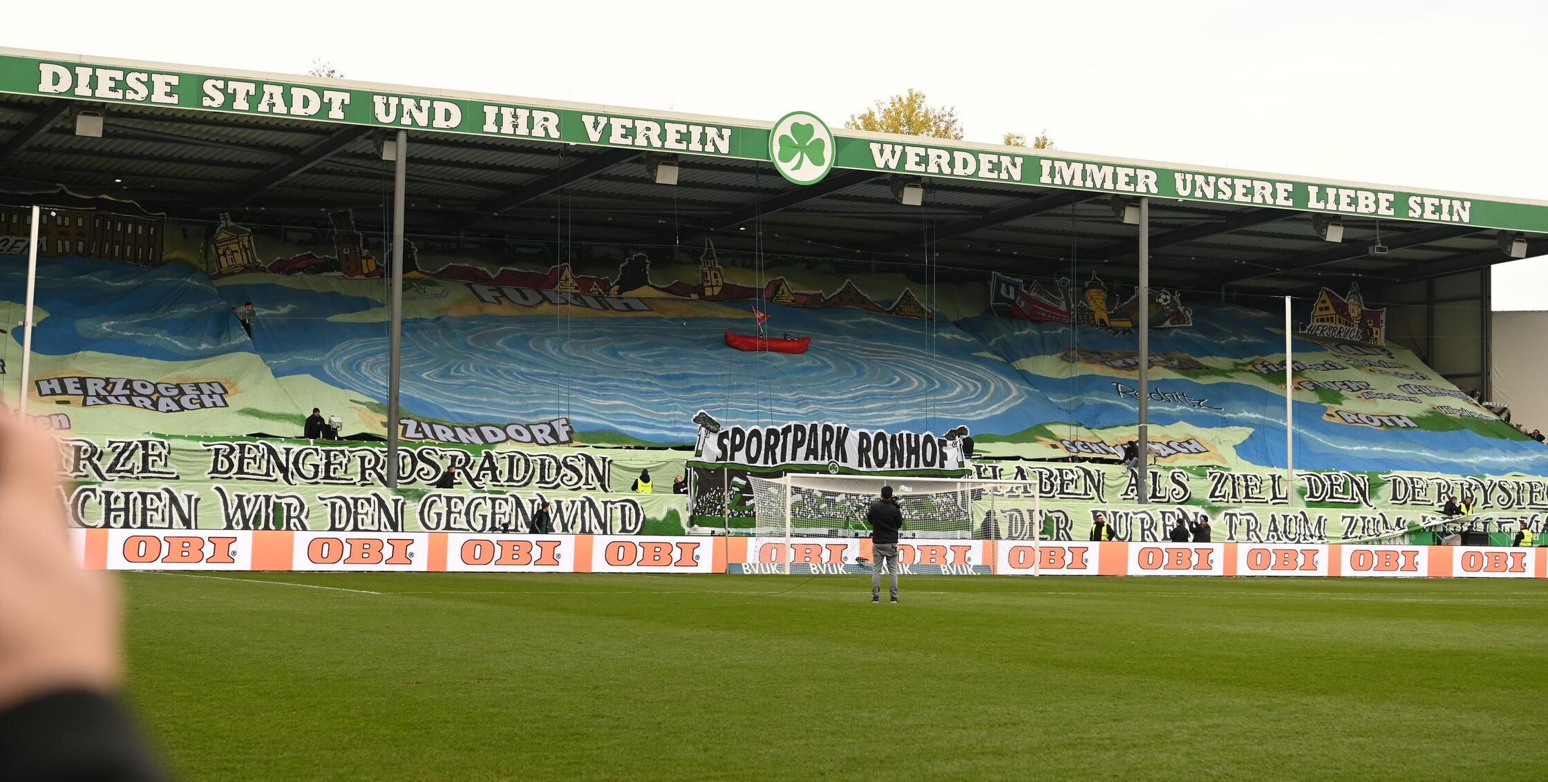 Den Untergang, so gehässig ist man unter Derby-Kontrahenten naturbedingt meist, wünscht der weiß-grüne Anhang dem 1. FC Nürnberg freilich, als man sich als Zweitligisten im 265. Frankenderby in Fürth wiedersieht.