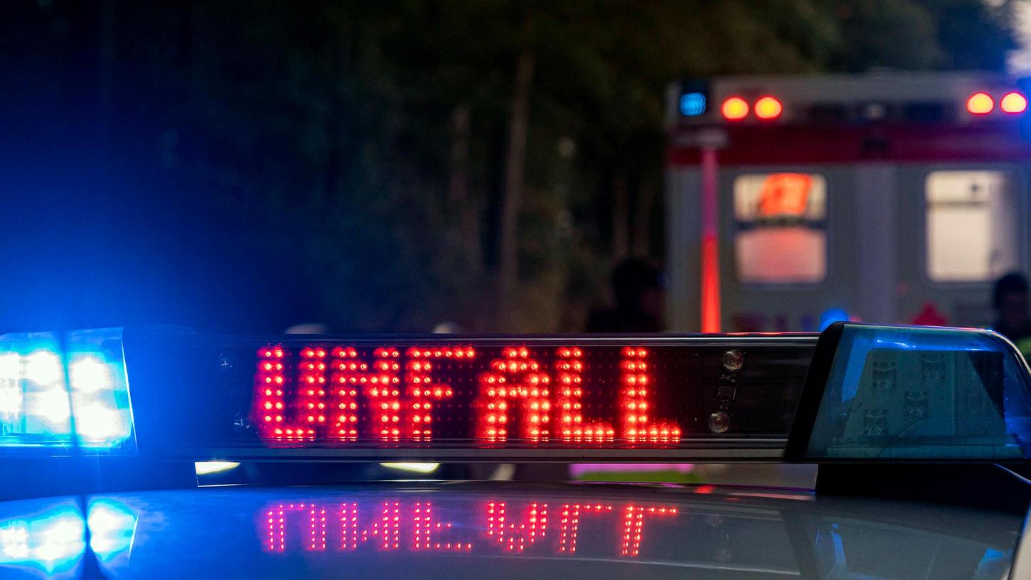 Ein tragischer Unfall ereignete sich am Montagabend bei Rügland im Landkreis Ansbach. Ein tragischer Unfall ereignete sich am Montagabend bei Rügland im Landkreis Ansbach.
