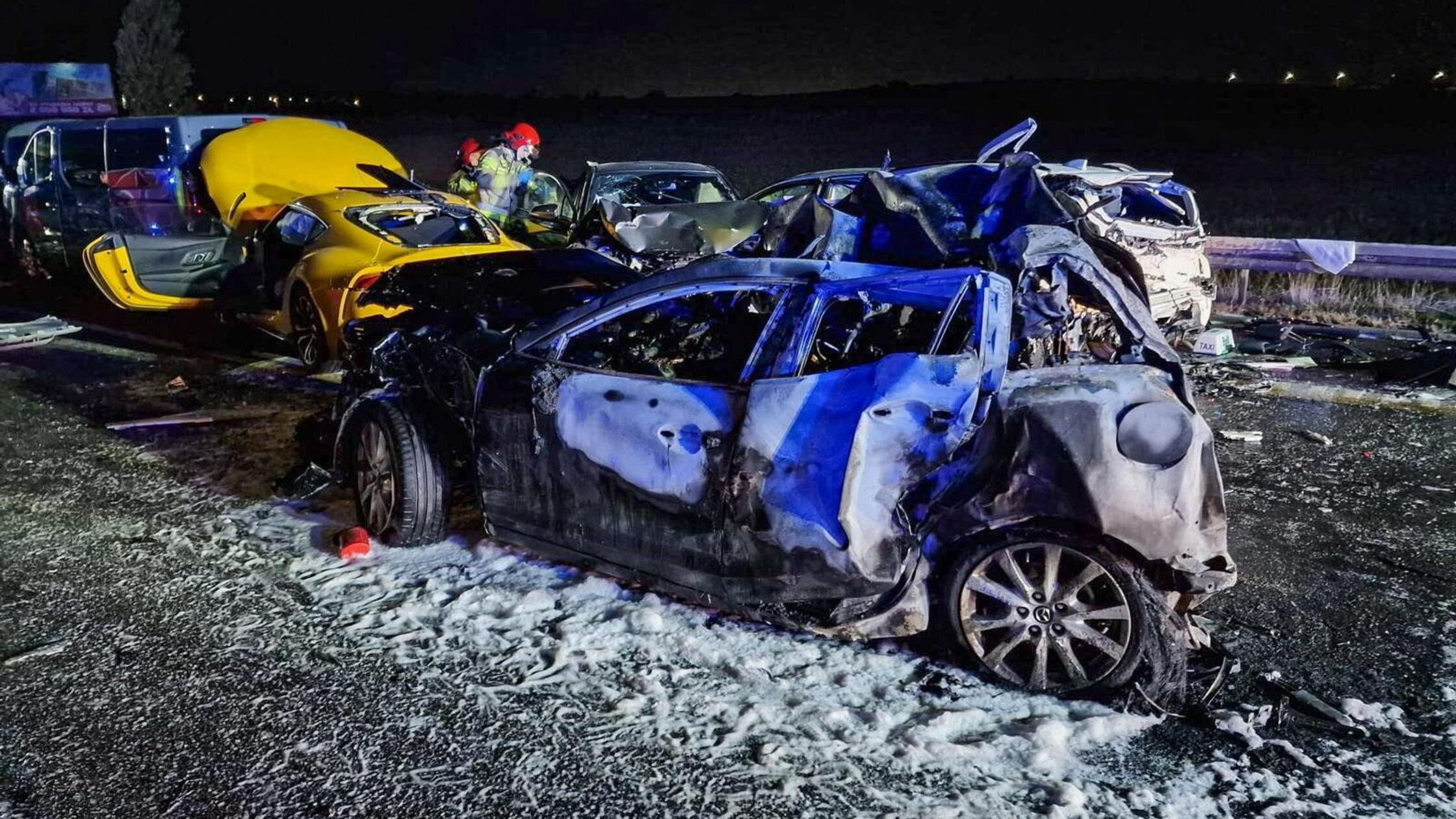 Tote Und Verletzte Bei Massenkarambolage In Polen