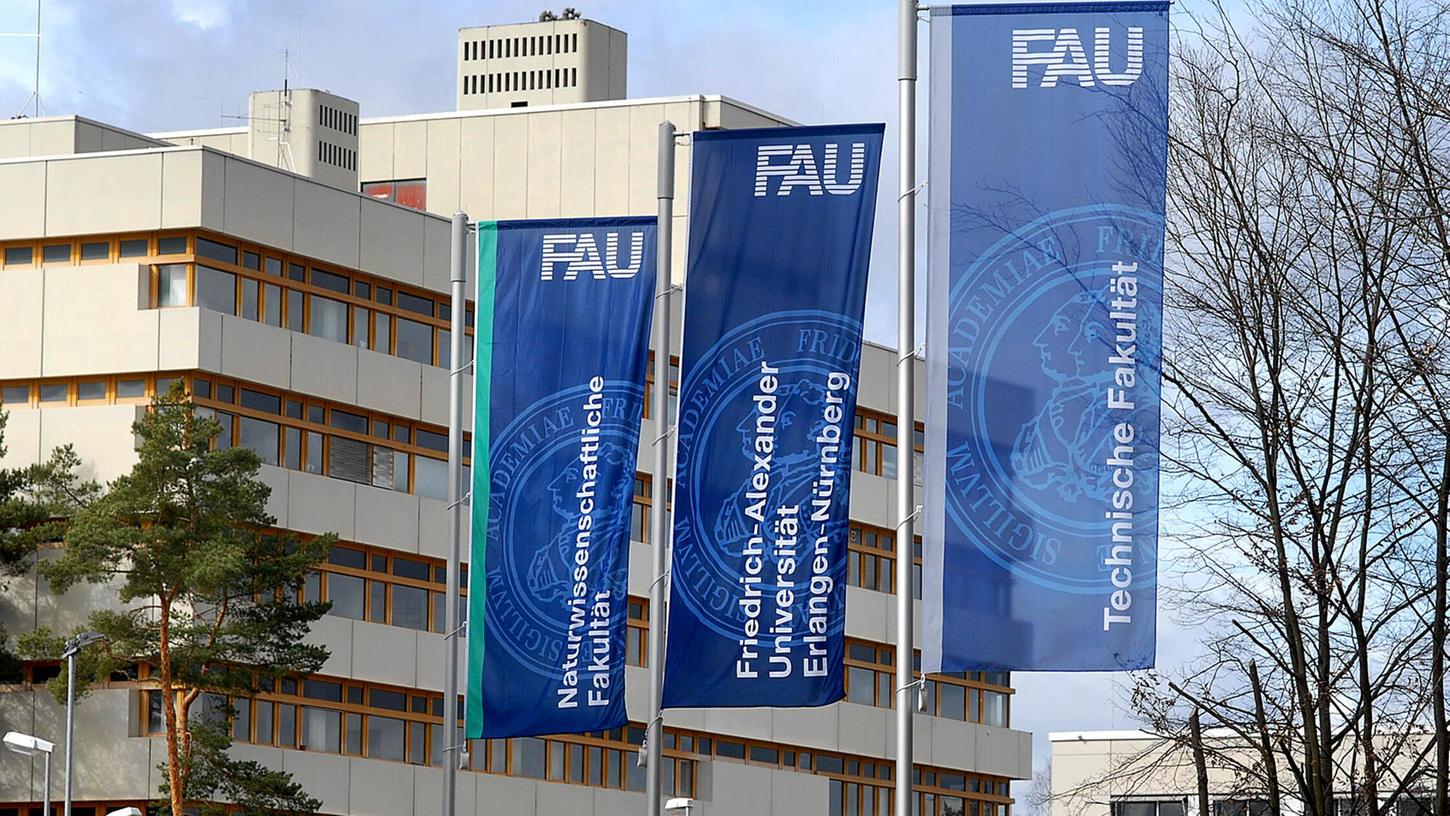 Bei Patentanmeldungen liegt die FAU auf Platz zwei bei den Universitäten deutschlandweit. Hier eine Außenansicht Technische Fakultät Friedrich-Alexander-Universität Erlangen. Bei Patentanmeldungen liegt die FAU auf Platz zwei bei den Universitäten deutschlandweit. Hier eine Außenansicht Technische Fakultät Friedrich-Alexander-Universität Erlangen.