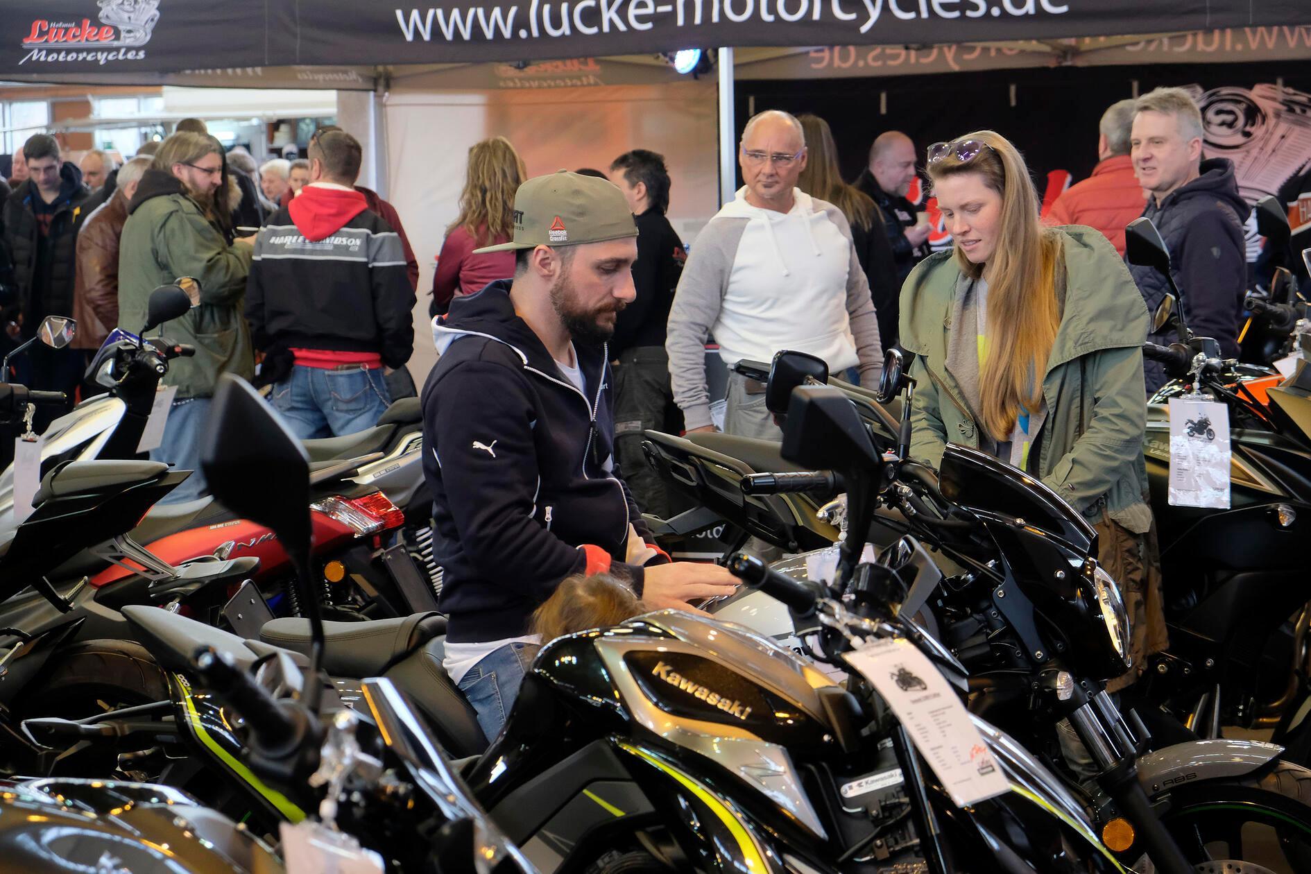 Die "Extrem Bike Messe" lockt am Samstag, 26. Oktober (11 bis 18 Uhr) und Sonntag, 27. Oktober 10 bis 18 Uhr), Bike-Fans ins Nürnberger Ofenwerk. Vor Ort gibt es Bekleidung, Custombikes, Bobber und mehr.