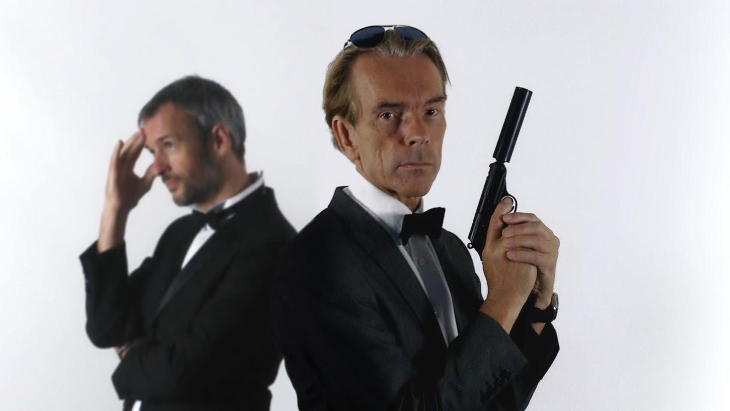 Unter anderem erzählen in der Doku der Brite James Hart (ehemals Bond) und der Schwede Gunnar Bond James Schäfer ihre Geschichte. Unter anderem erzählen in der Doku der Brite James Hart (ehemals Bond) und der Schwede Gunnar Bond James Schäfer ihre Geschichte.