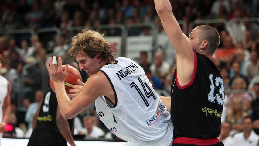 Deutsche Basketballer siegen bei Nowitzki-Comeback