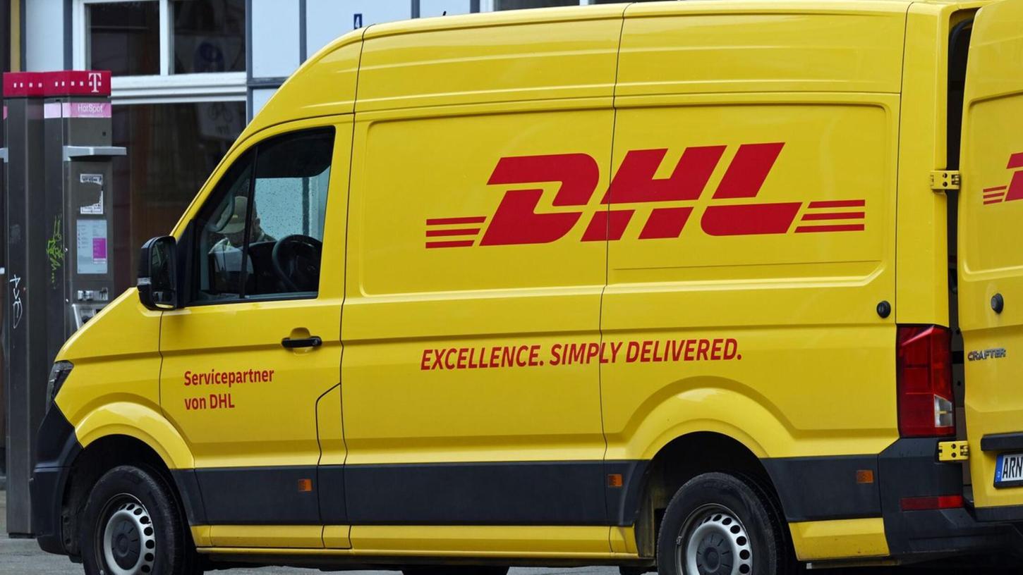 Bei DHL gibt es aktuell eine massive Störung. (Symbolbild) Bei DHL gibt es aktuell eine massive Störung. (Symbolbild)