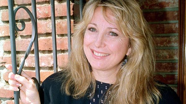 Die amerikanische Schauspielerin Teri Garr, die in Hit-Komödien wie "Tootsie" und "Mr. Mom" mitspielte, ist tot. Sie starb in Los Angeles nach einem langen Kampf gegen die Nervenkrankheit Multiple Sklerose (MS), wie ihre Sprecherin Heidi Schaeffer mitteilte. Garr wurde 79 Jahre alt.
