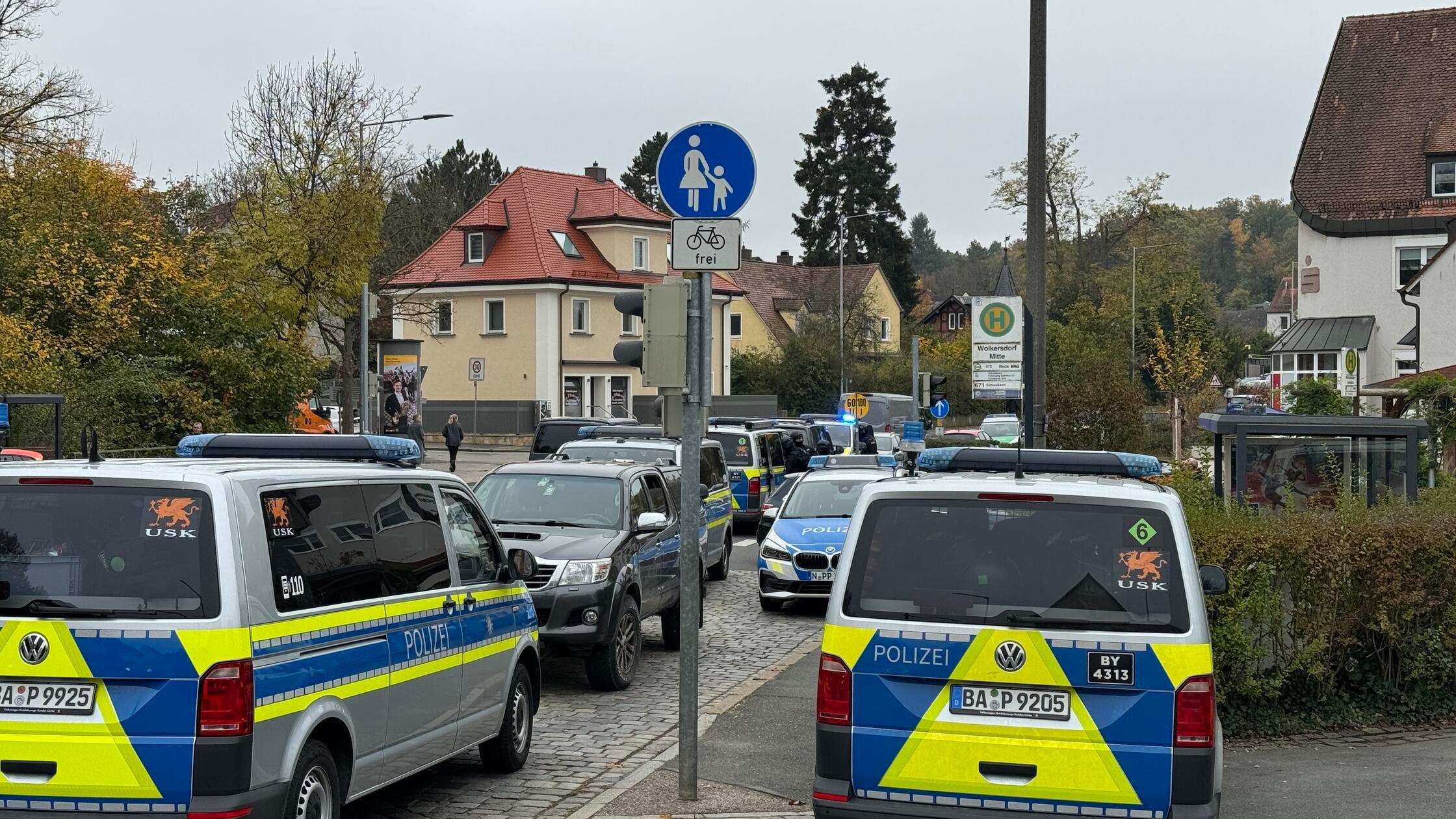 Großeinsatz Der Polizei In Schwabach: Mann Nach Bedrohungslage In ...