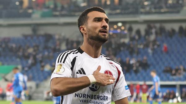 Der schnelle Ausgleich lässt den FCN dann aber früh in der zweiten Hälfte hoffen: Nach einem Zuspiel vom Ex-Hoffenheimer Julian Justvan kann Mahir Emreli in der 47. Minute zum 1:1 ausgleichen.