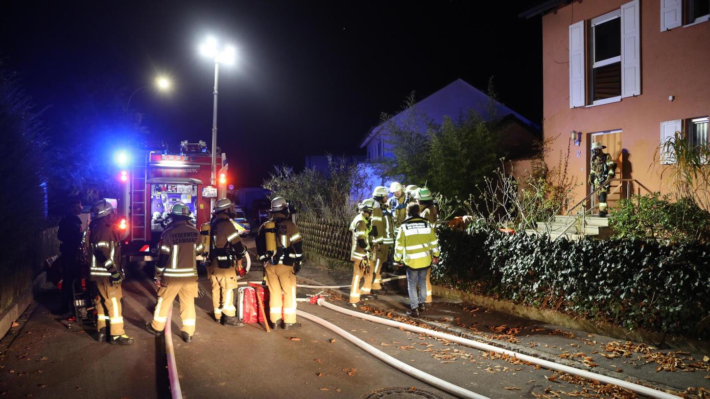 Verletzt wurde bei dem Einsatz am Mittwochabend in Schwabach niemand. Verletzt wurde bei dem Einsatz am Mittwochabend in Schwabach niemand.