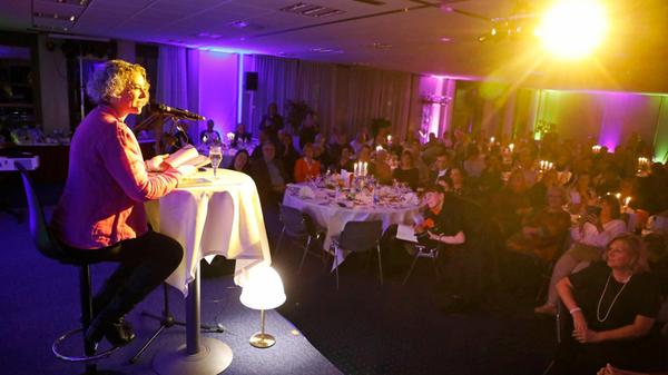 Anette Röckl, Kolumnistin von NN.de, las aus ihren Büchern.