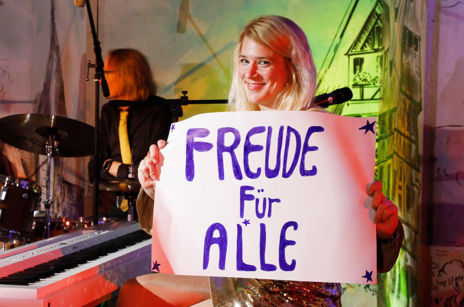 Die Spendenaktion "Freude für alle" hilft seit über 50 Jahren Menschen in Not aus der Region Nürnberg - direkt und unbürokratisch.