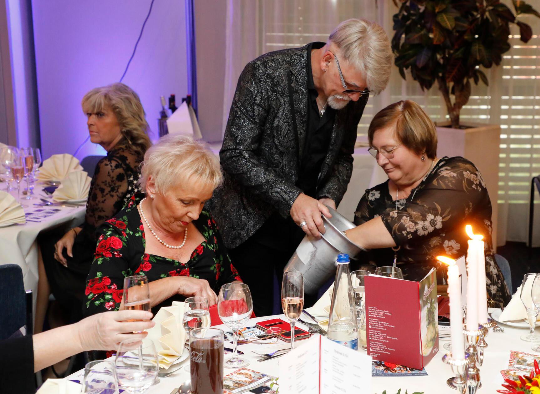 Zu gewinnen gab es hochwertige Preise im Gesamtwert von über 6.500 Euro.