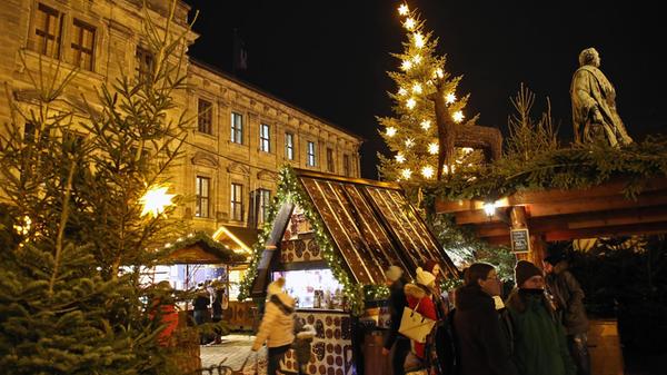 Eröffnung Waldweihnacht am Schloßplatz Erlangen