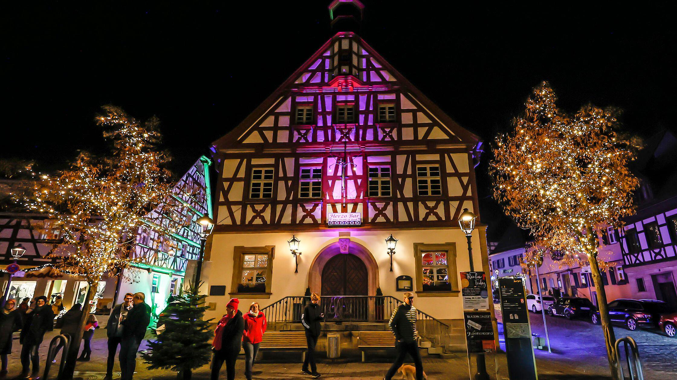 WEIHNACHTSBELEUCHTUNG IN HERZOGENAURACH