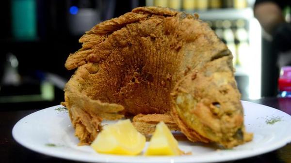 Platz 12: Ein "Must-Have" für Fisch-Fans ist die gutbürgerliche Küche in Bechhofen mit Hausschlachtung, Forellen und Karpfen aus eigenem Gewässer und Fischdirektvermarktung. Im Fischhaus Wiesethgrund, dem 12. Platz, kriegen Sie frischesten Fisch auf den Tisch.