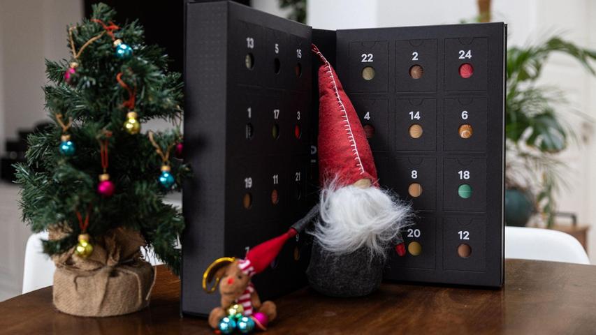 Schicke Verpackung, edler Inhalt: Für Adventskalender kann man locker mehrere Hundert Euro ausgeben. Schicke Verpackung, edler Inhalt: Für Adventskalender kann man locker mehrere Hundert Euro ausgeben.