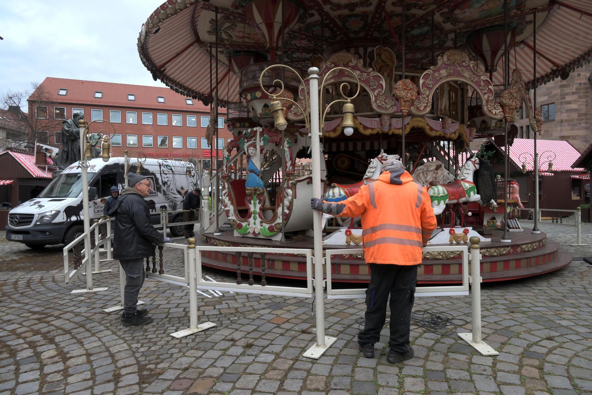 Aber auch aus fernen Städten und Ländern reisen Besucherinnern und Besucher an, um die Magie in dieser Zeit zu erleben.