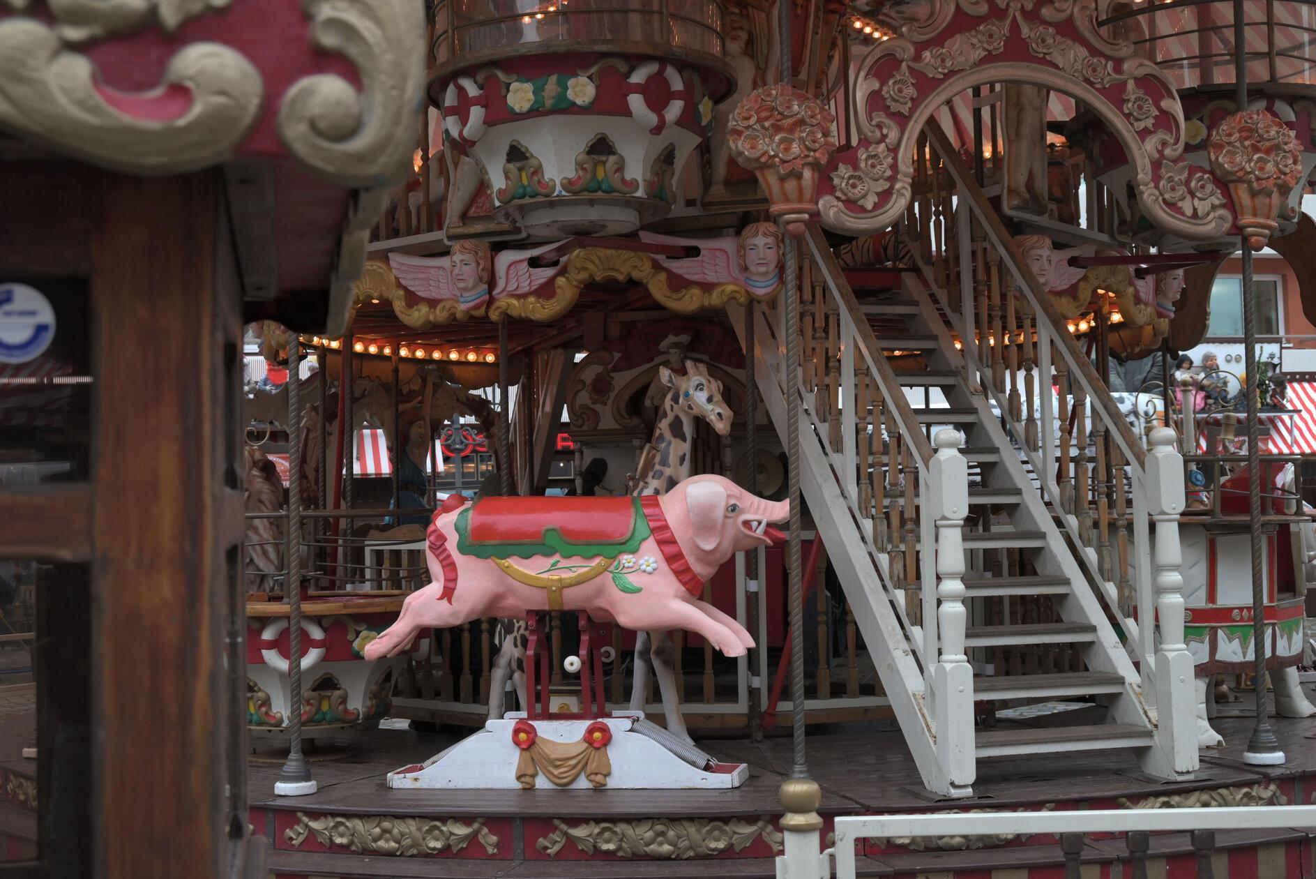 Für die kleinen Gäste darf die Unterhaltung dabei nicht fehlen, weshalb es jedes Jahr auch die Kinderweihnacht am Hans-Sachs-Platz gibt.