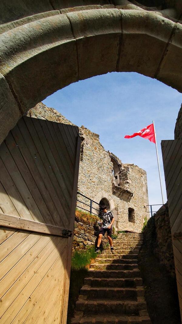 Auf dem Thiesenring bei Bad Berneck geht es an einigen Burgen vorbei.