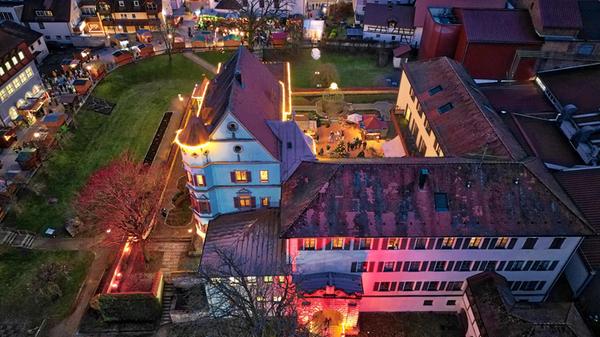 2023 12.15. TREU Drohne Schlossweihnacht 12 HDR Ar