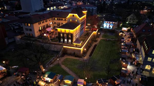 2023 12.15. TREU Drohne Schlossweihnacht 19 HDR Re