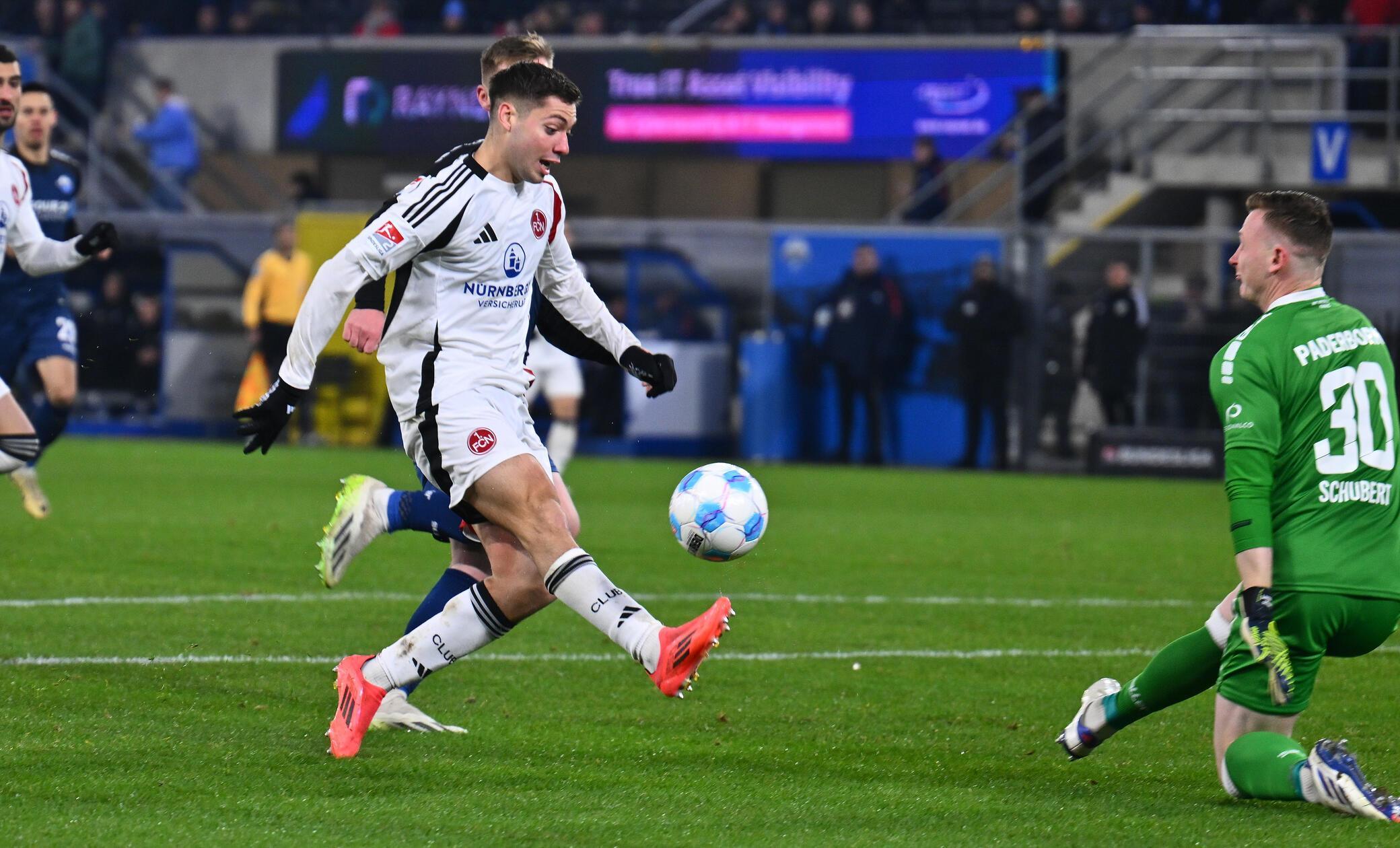 Stefanos Tzimas überlupft Markus Schubert …