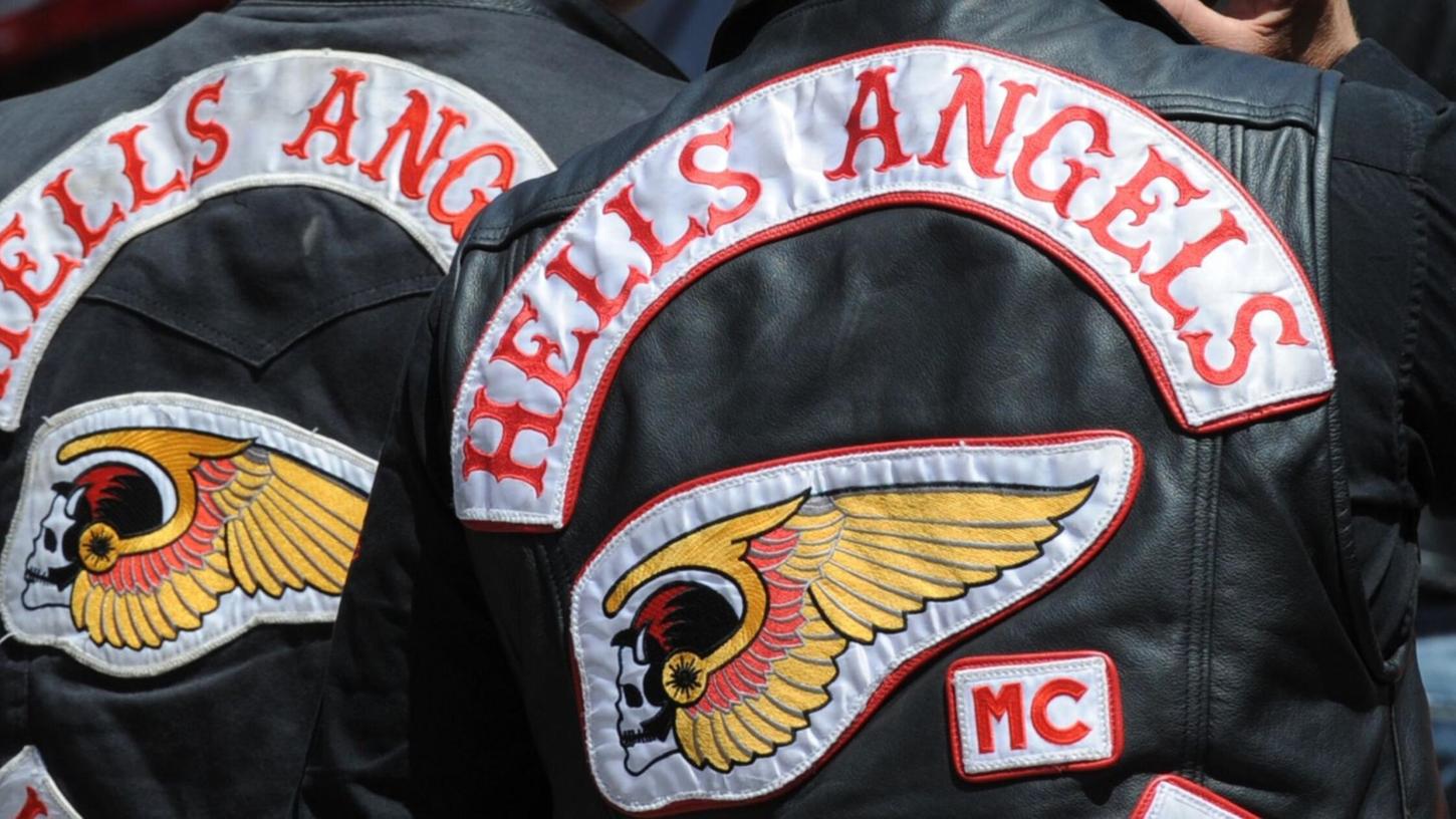 Die Polizei rechnete mit zahlreichen überregionalen Gästen der "Hells Angels". (Symbolbild) Die Polizei rechnete mit zahlreichen überregionalen Gästen der "Hells Angels". (Symbolbild)