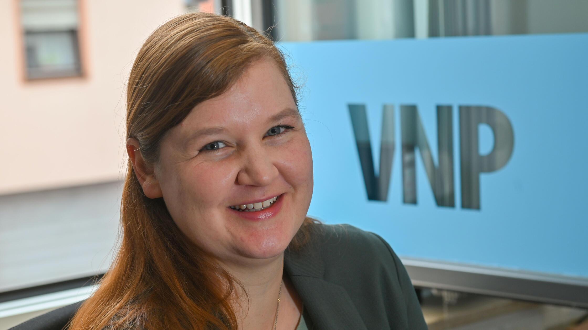 Maria Müller — unsere neue Stimme am Telefon in der „NN“-Redaktion in ...