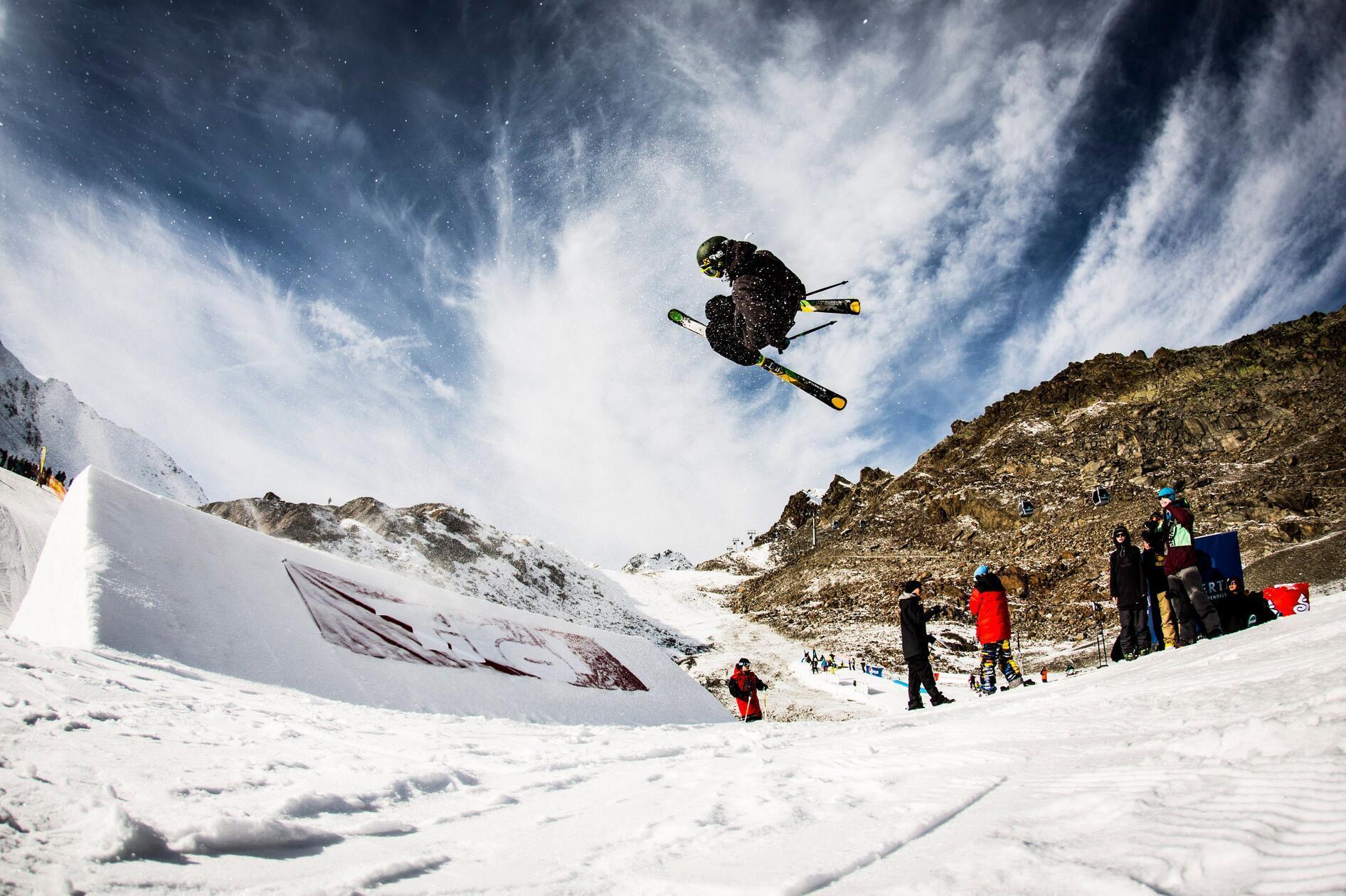 Im Kaunertal kommen auch Freerider und Snowboarder auf ihre Kosten.