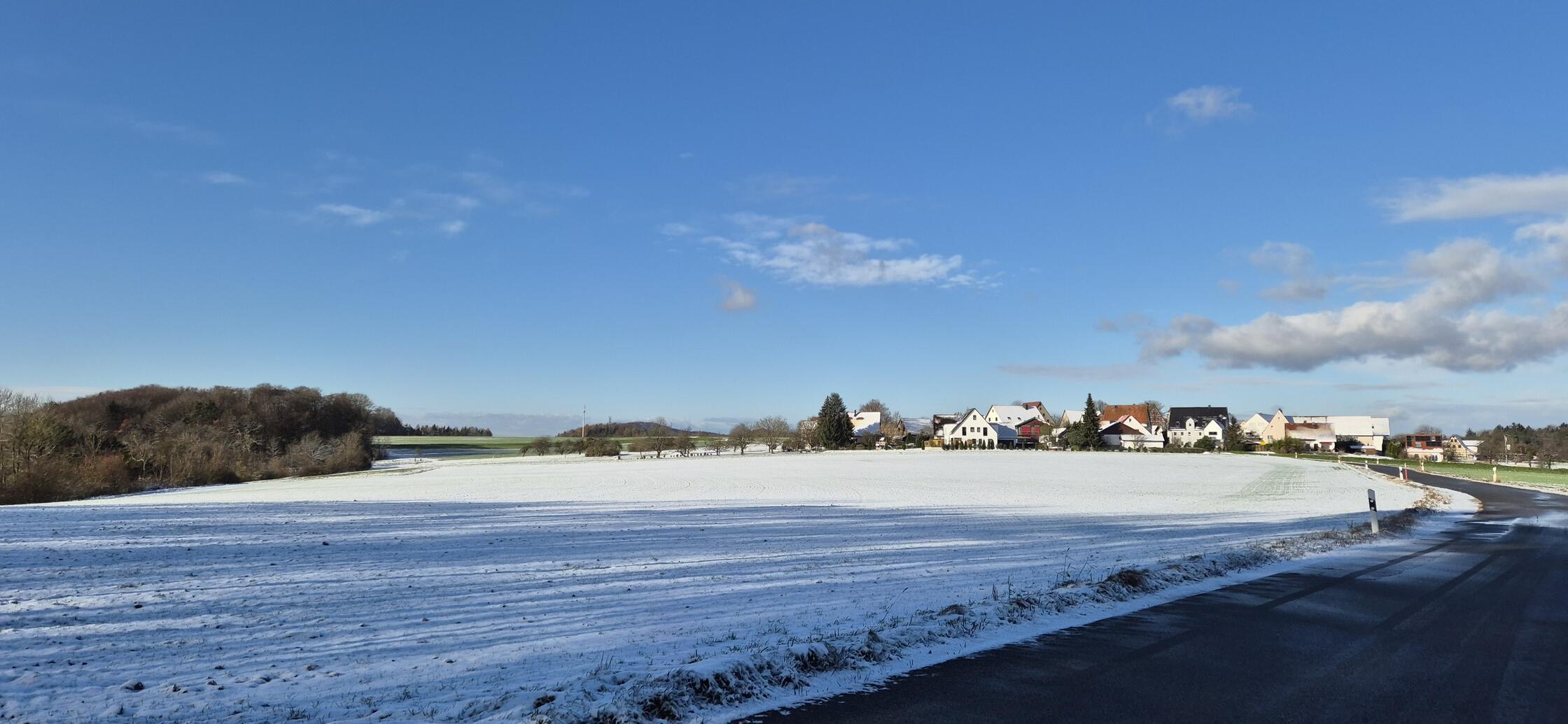 Sonniger Wintertag bei Großviehberg.