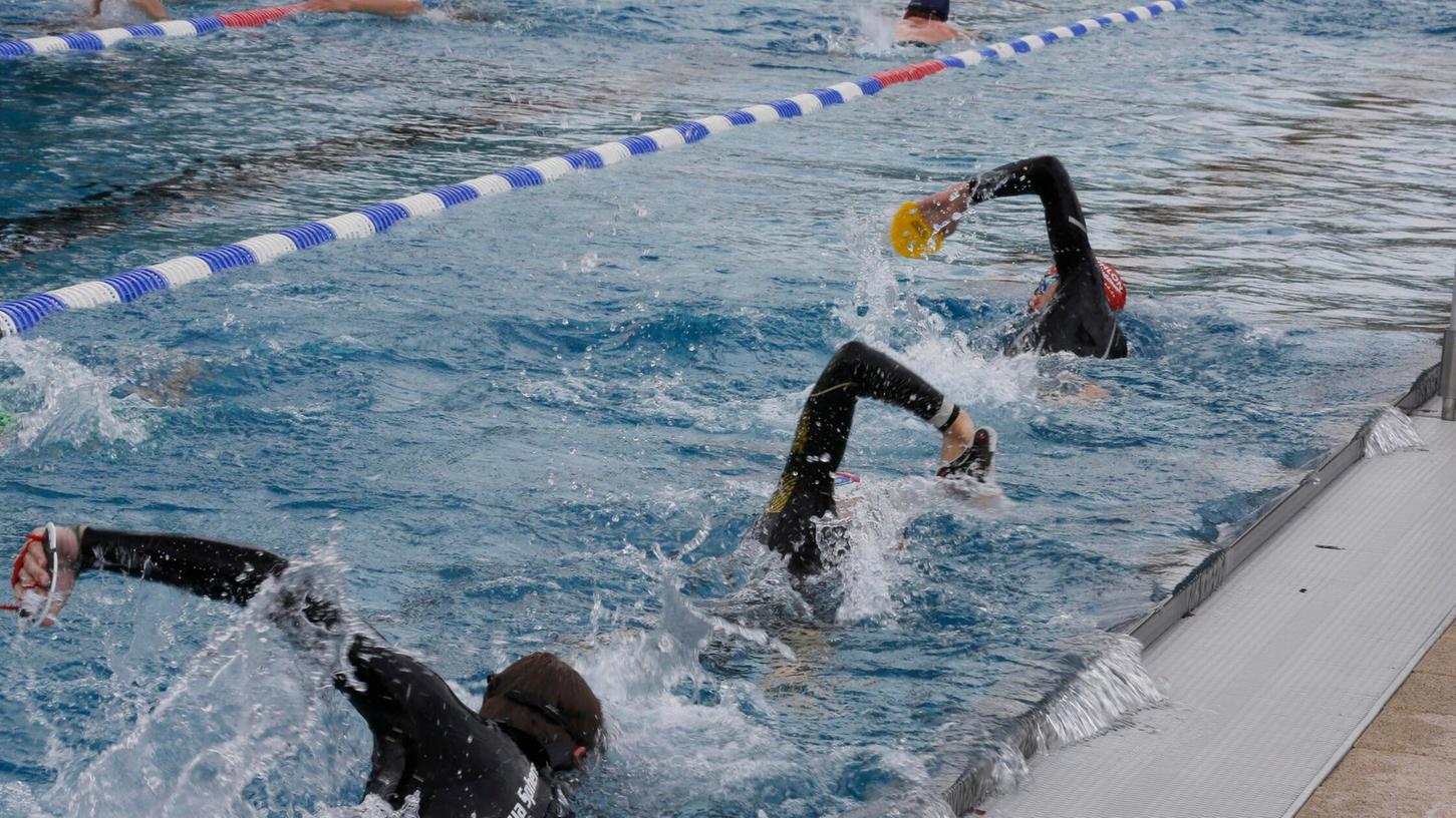 Das 24-Stunden-Schwimmen findet am ersten Januar-Wochenende im Röthelheimbad statt. Das 24-Stunden-Schwimmen findet am ersten Januar-Wochenende im Röthelheimbad statt.