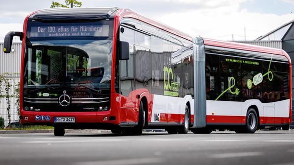VAG nimmt 100. eBus in Betrieb