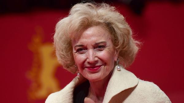 Sie galt als die "Grande Dame des spanischen Kinos": Marisa Paredes arbeitete mit großen Regisseuren zusammen - darunter Almodóvar und Benigni. Die Schauspielerin ist im Alter von 78 Jahren gestorben.