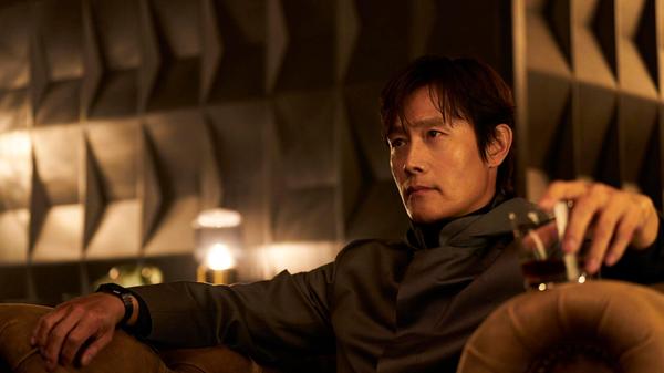 In der zweiten Staffel des südkoreanischen Netflix-Hit "Squid Game" hatte Gi-hun (Jung-Jae Lee) versucht, dem Überlebensspiel ein Ende zu bereiten. Doch der Plan missglückte und Gi-hun muss nun in Staffel drei weitere Runden in dem Todesspiel überstehen. Starttermin ist der 27. Juni.
