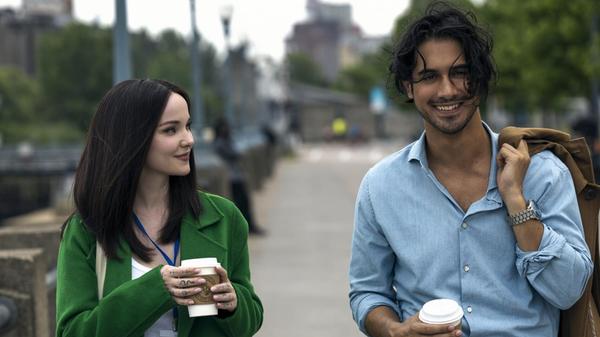 Mit ihrem Roman "56 Tage" ist der Autorin Catherine Ryan Howards ein großer Hit gelungen. Darin geht es um Oliver und Ciara, die sich Hals über Kopf ineinander verlieben. Doch nur 56 Tage später geschieht ein grausamer Mord und die Polizei muss klären, was genau geschehen ist. Am 18. Februar erscheint der Thriller als Serie bei Prime Video.