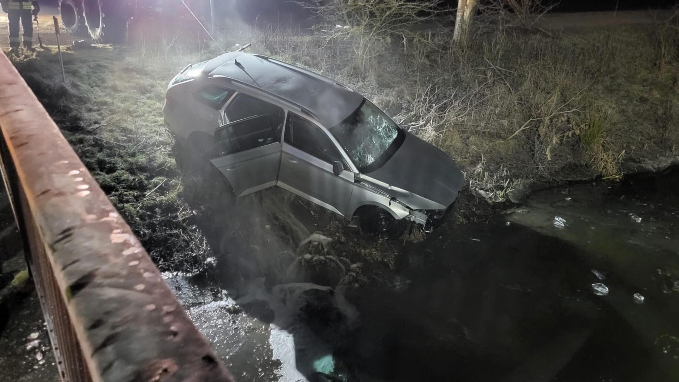 Unfall Muhr 2 DLRG im Einsatz